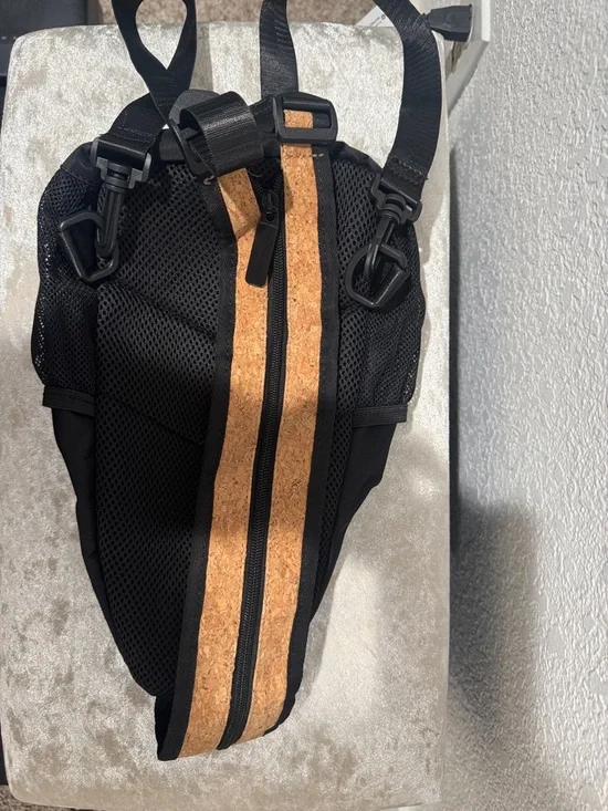 Unisex Black and Tan cork Sling Crossbody Bag - Casual Everyday Carry - Picture 2 of 7